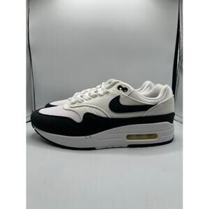 Nike Air Max 1 “White Black” size 7 women’s